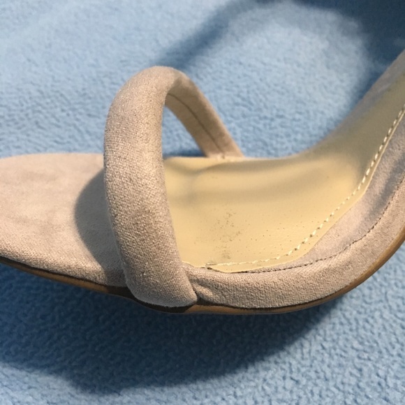 High heels - Picture 3 of 6